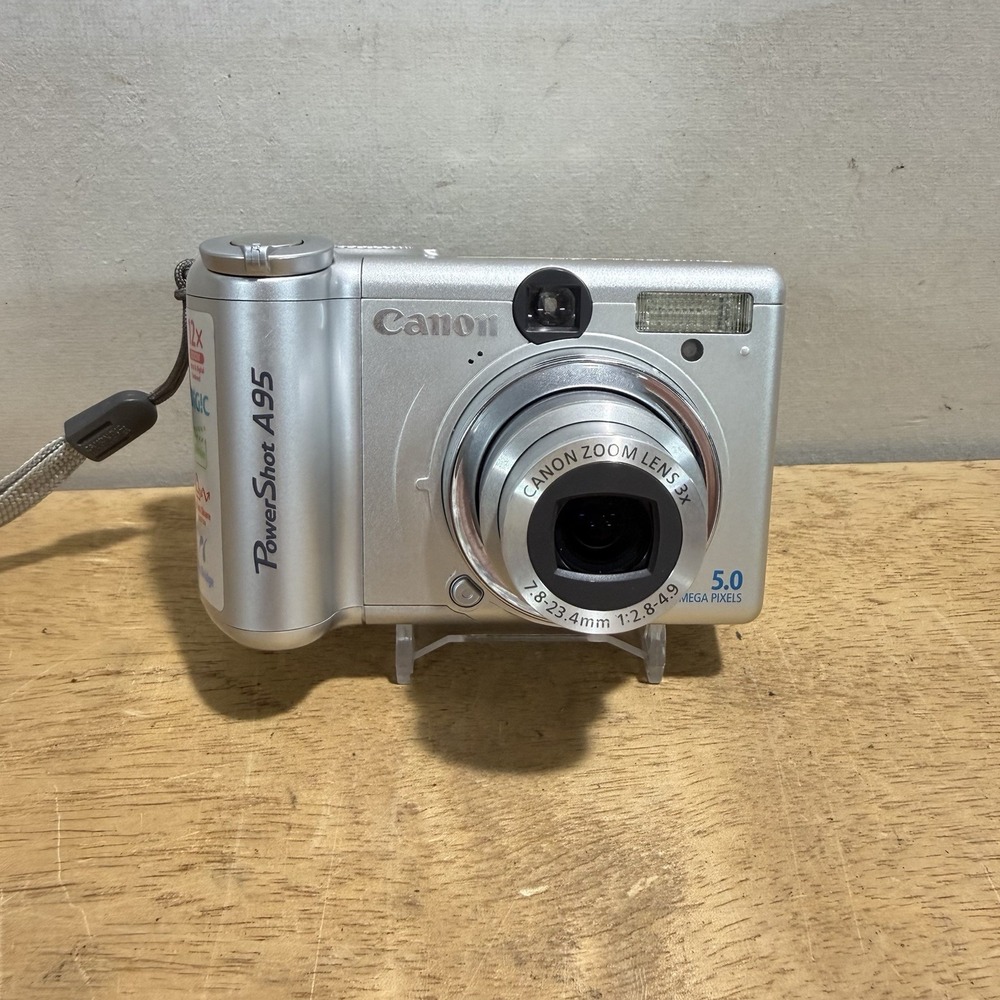 Canon PowerShot A95 Digital Camera 5.0MP Point & Shoot 3x Zoom Y2K READ SCREEN D